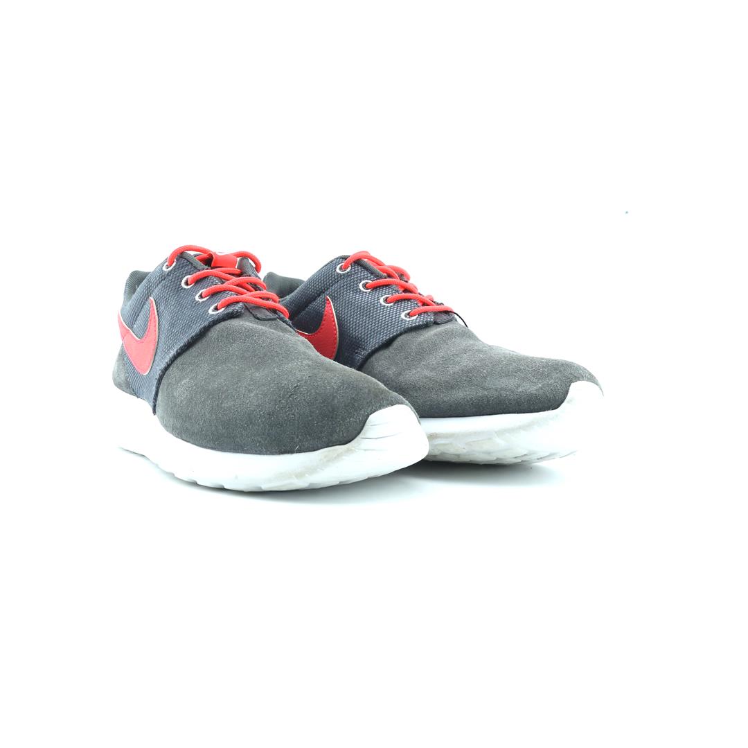 NIKE ROSHE RUN