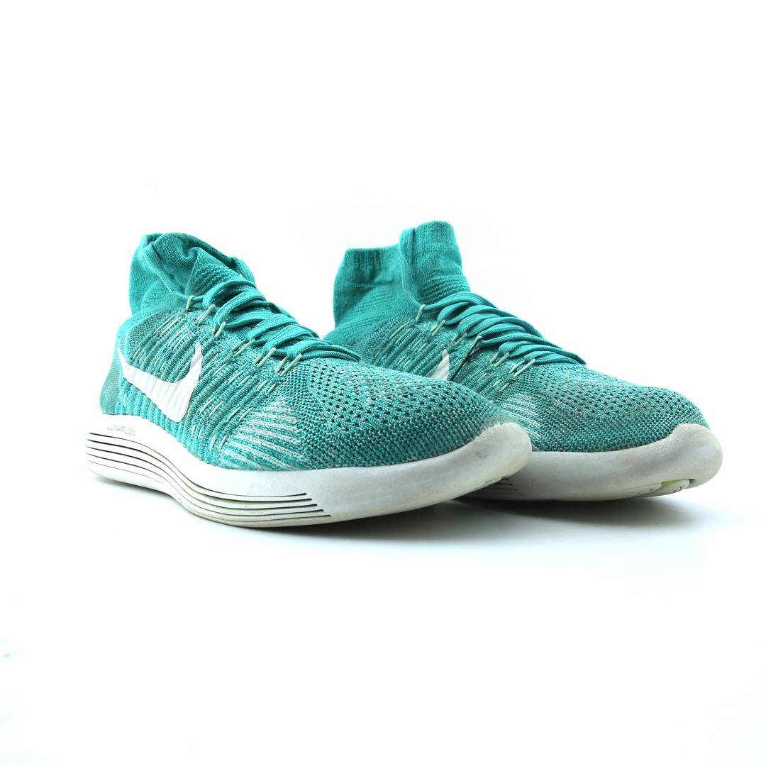 NIKE LUNAREPIC FLYKNIT