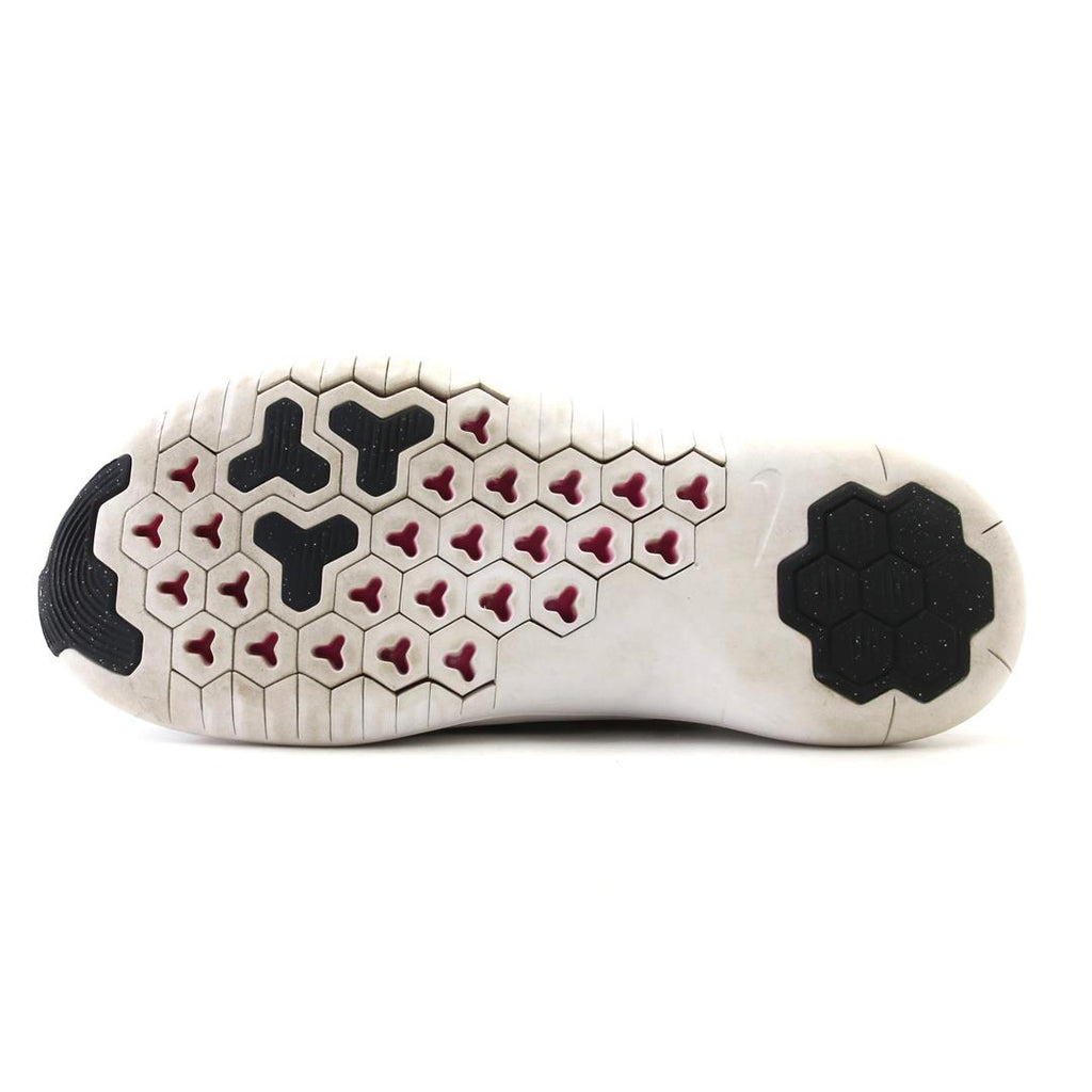 NIKE FREE TR 8