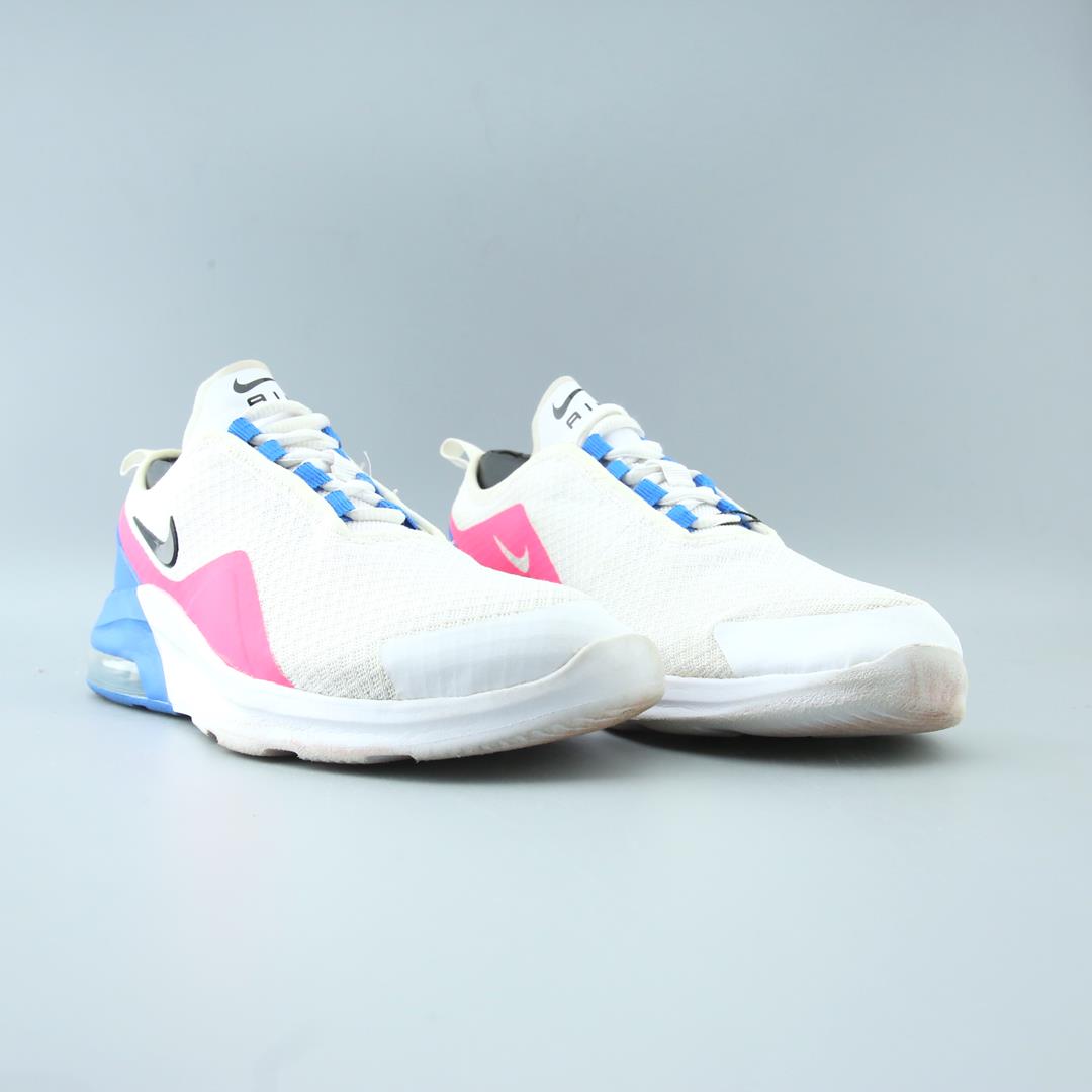 NIKE AIR MAX MOTION 2