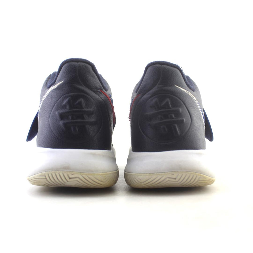 NIKE KYRIE FLYTRAP 2