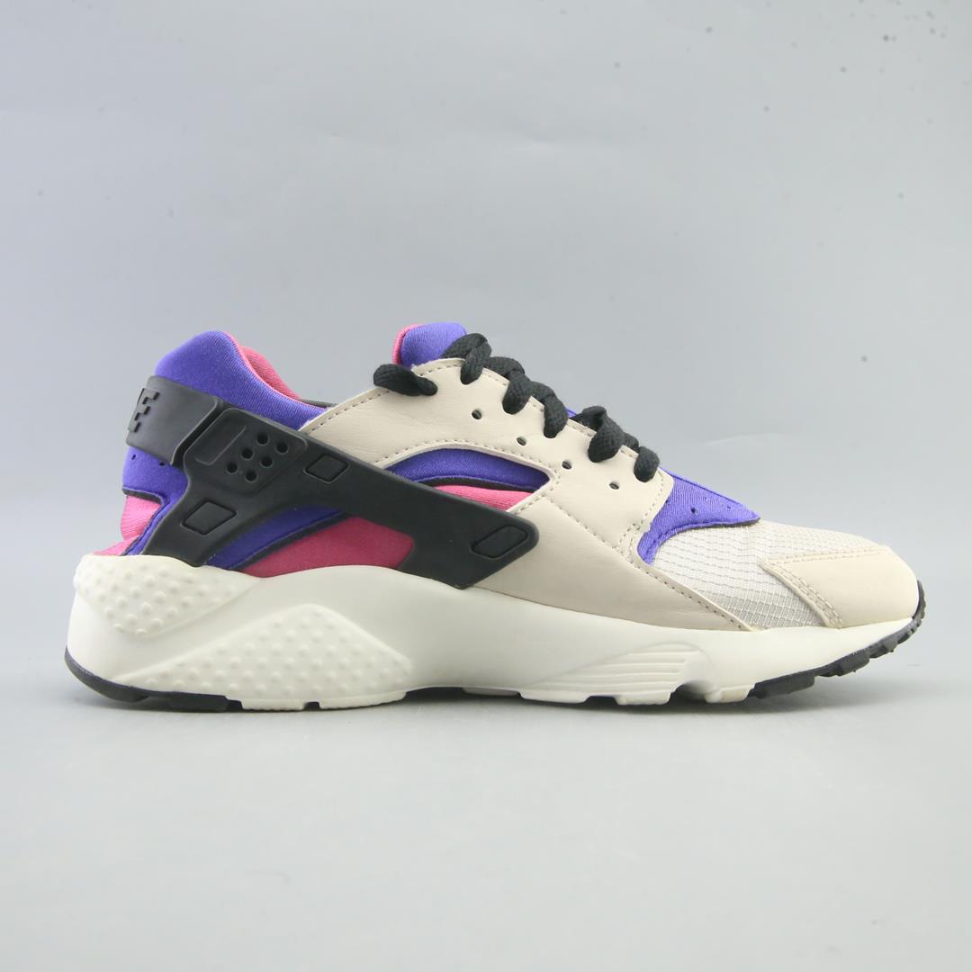NIKE HUARACHE RUN