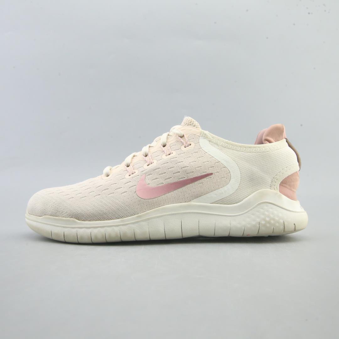 NIKE FREE RN