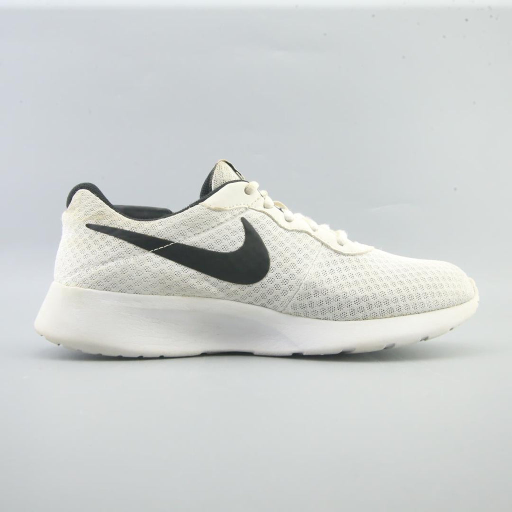 NIKE TANJUN