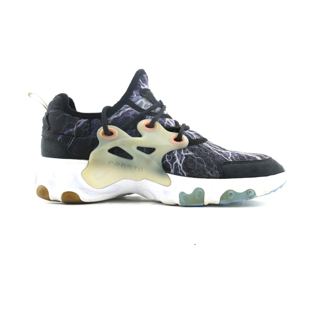 NIKE REACT PRESTO
