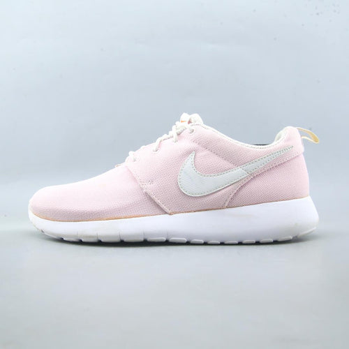 NIKE ROSHE ONE