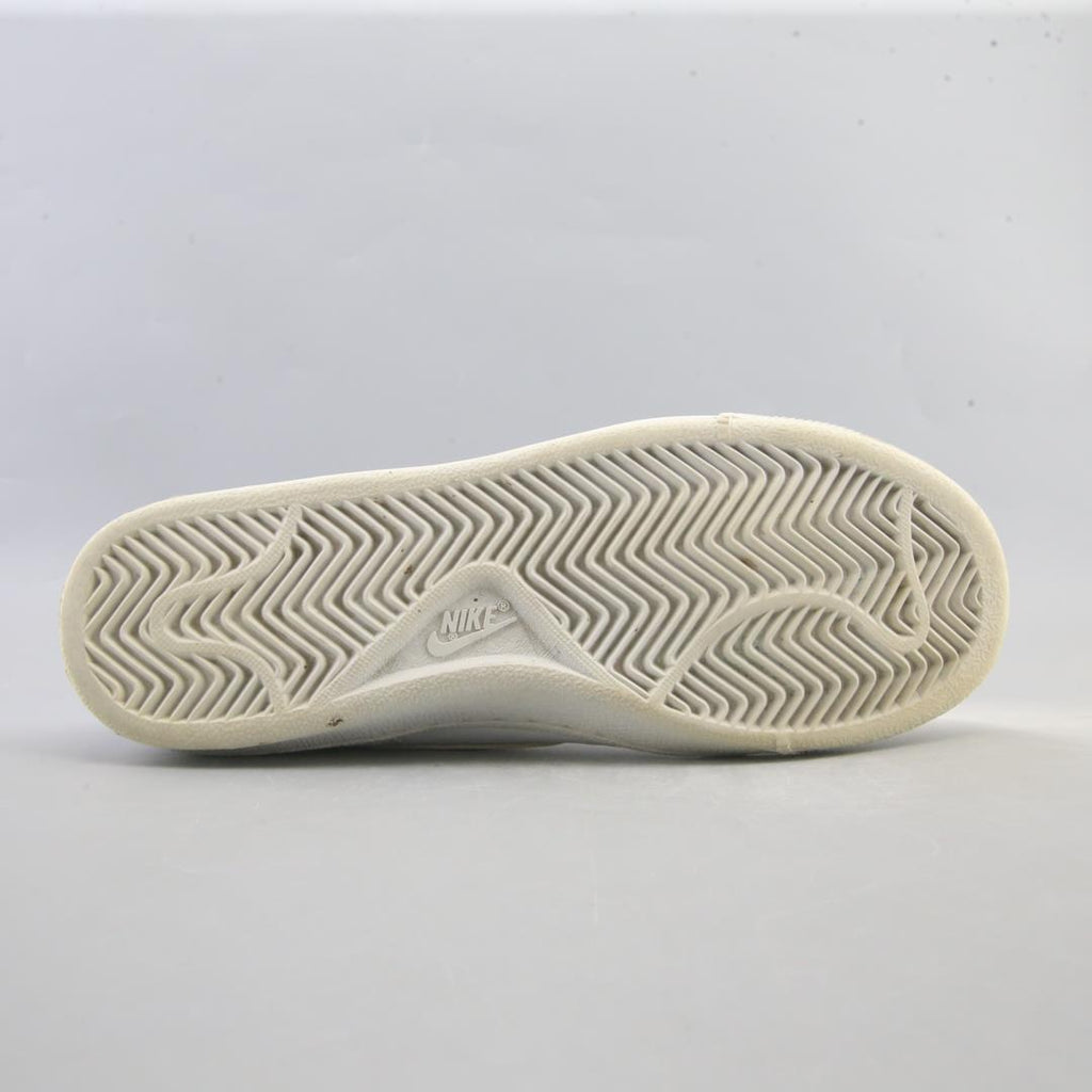 NIKE COURT ROYALE AC