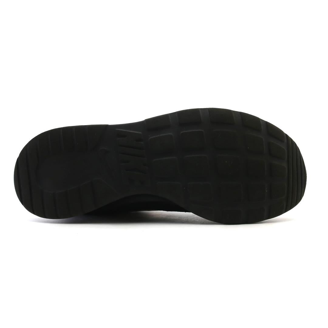 NIKE TANJUN