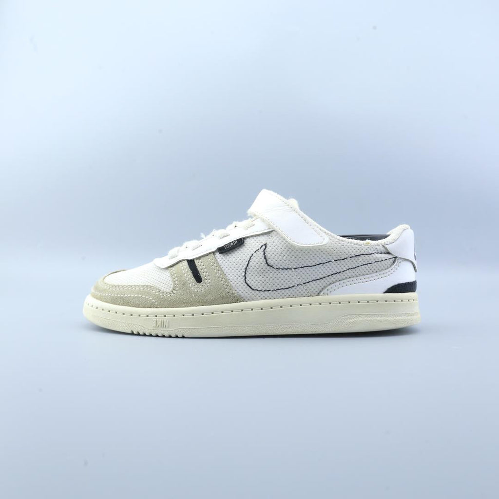 NIKE SQUASH TYPE