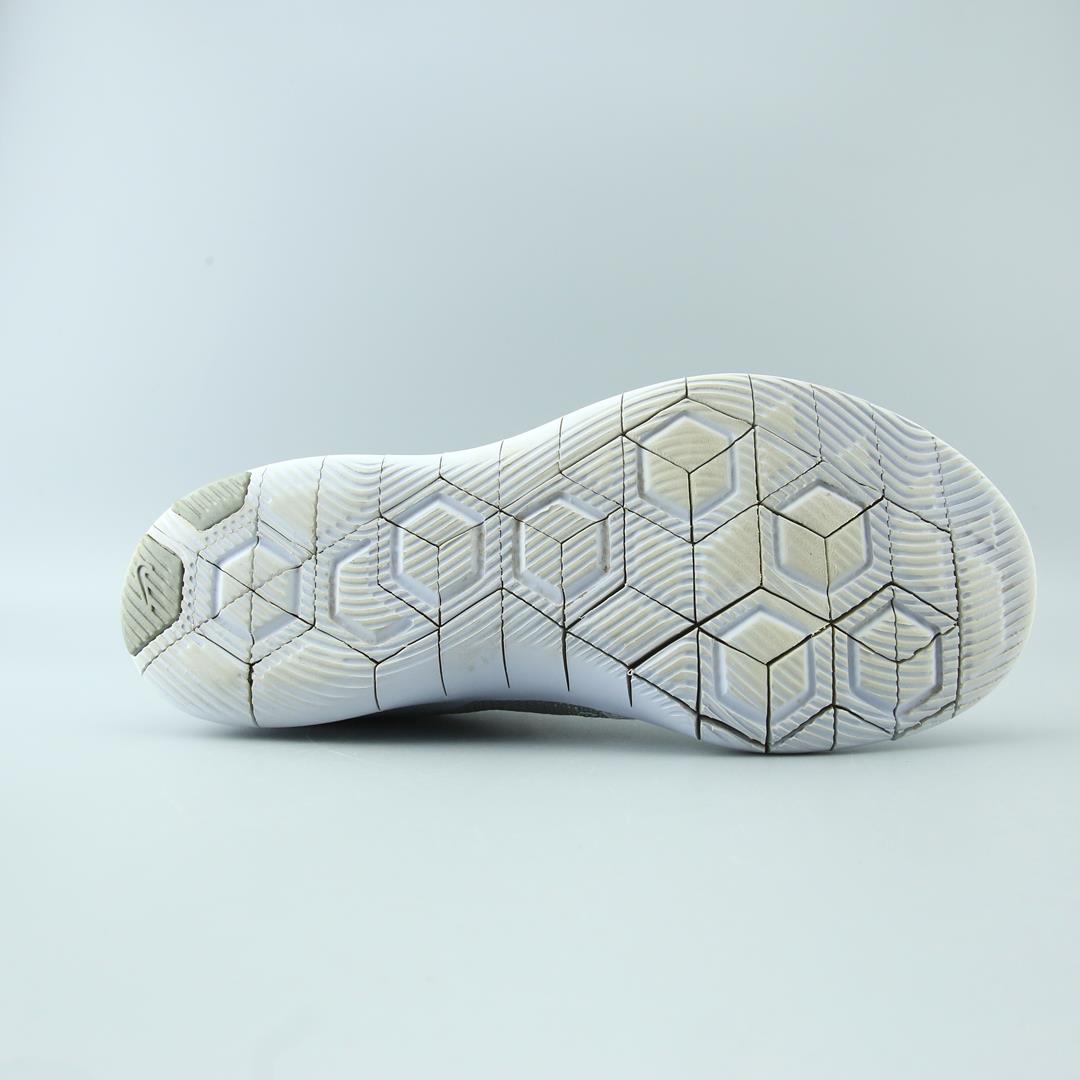 NIKE  FLEX CONTACT
