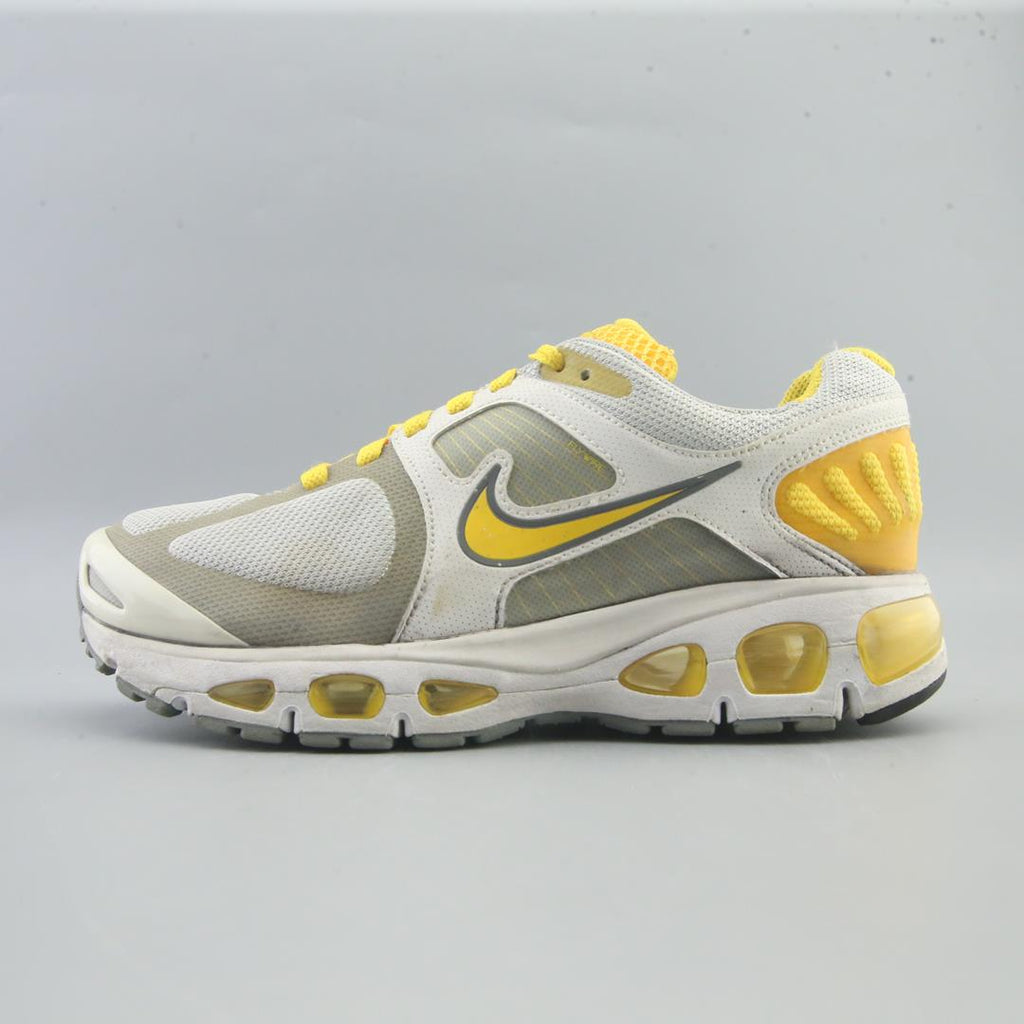 NIKE  LIVESTRONG FLYWIRE