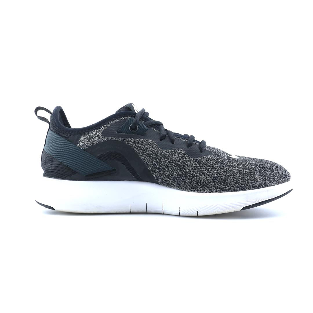 NIKE FLEX TR 9