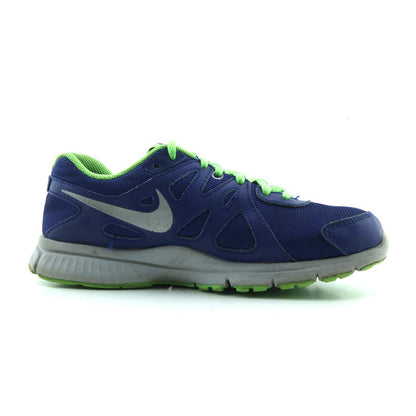 NIKE REVOLUTION 3