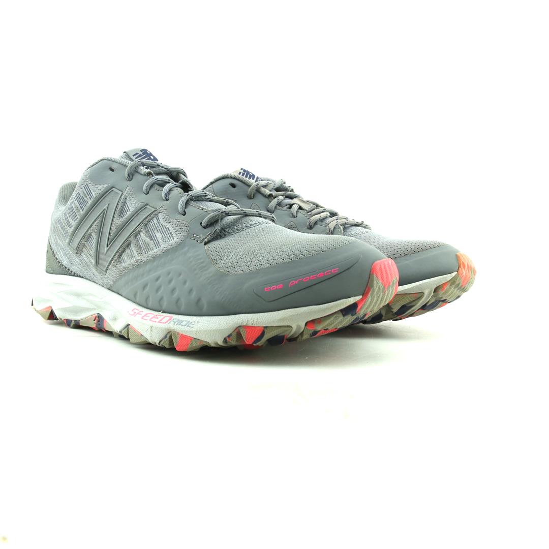 NEW BALANCE 690V2