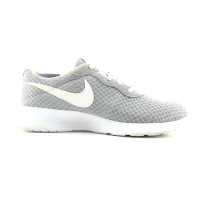 NIKE TANJUN