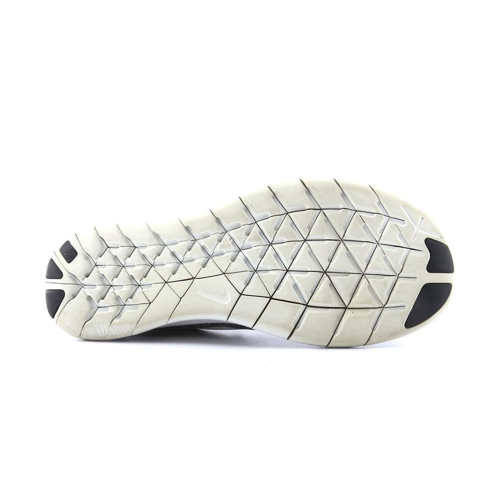 NIKE FREE RN