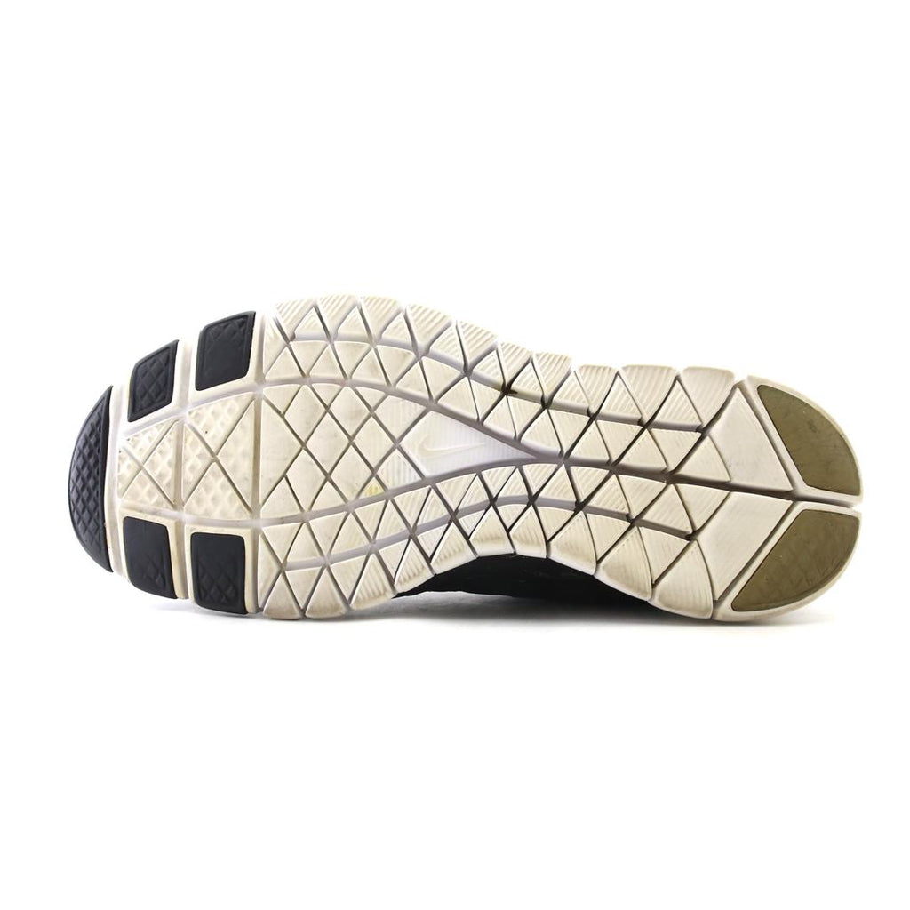NIKE  FREE TR FIT