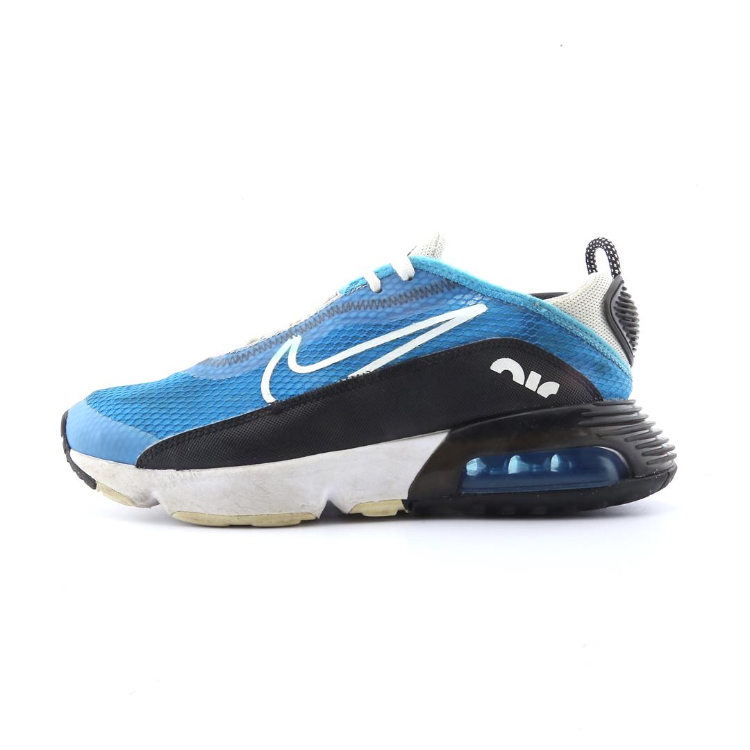 NIKE AIR MAX 2090