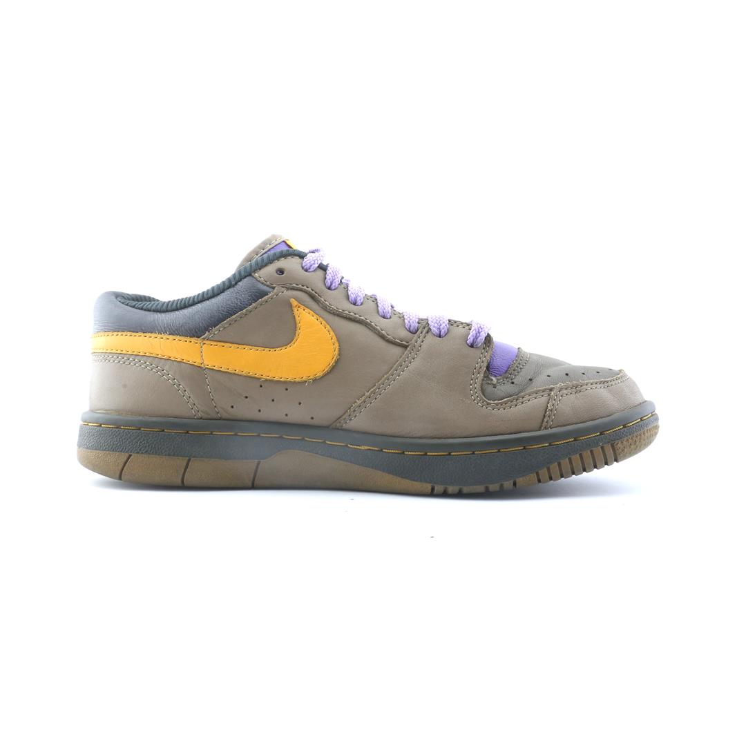 NIKE AIR DUNK LOW