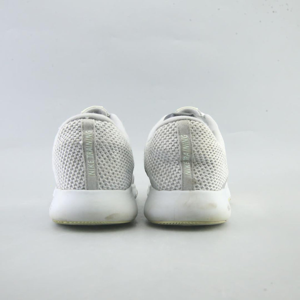 NIKE FLEX TR 8
