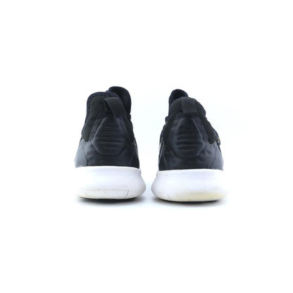 NIKE FREE TR 8