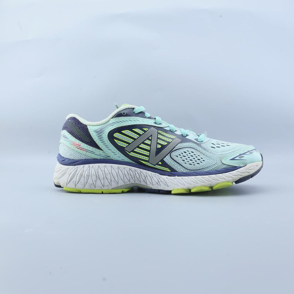 NEW BALANCE 860V7