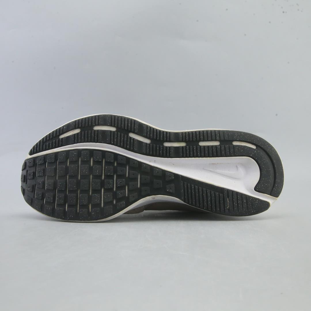 NIKE RUN SWIFT 3