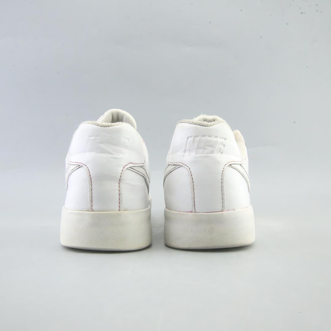 NIKE COURT ROYALE