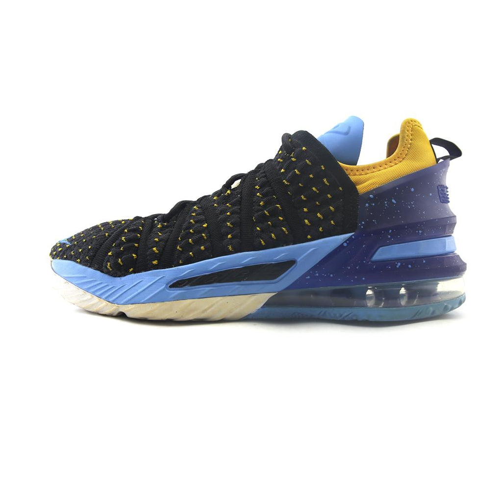 NIKE  LEBRON 18