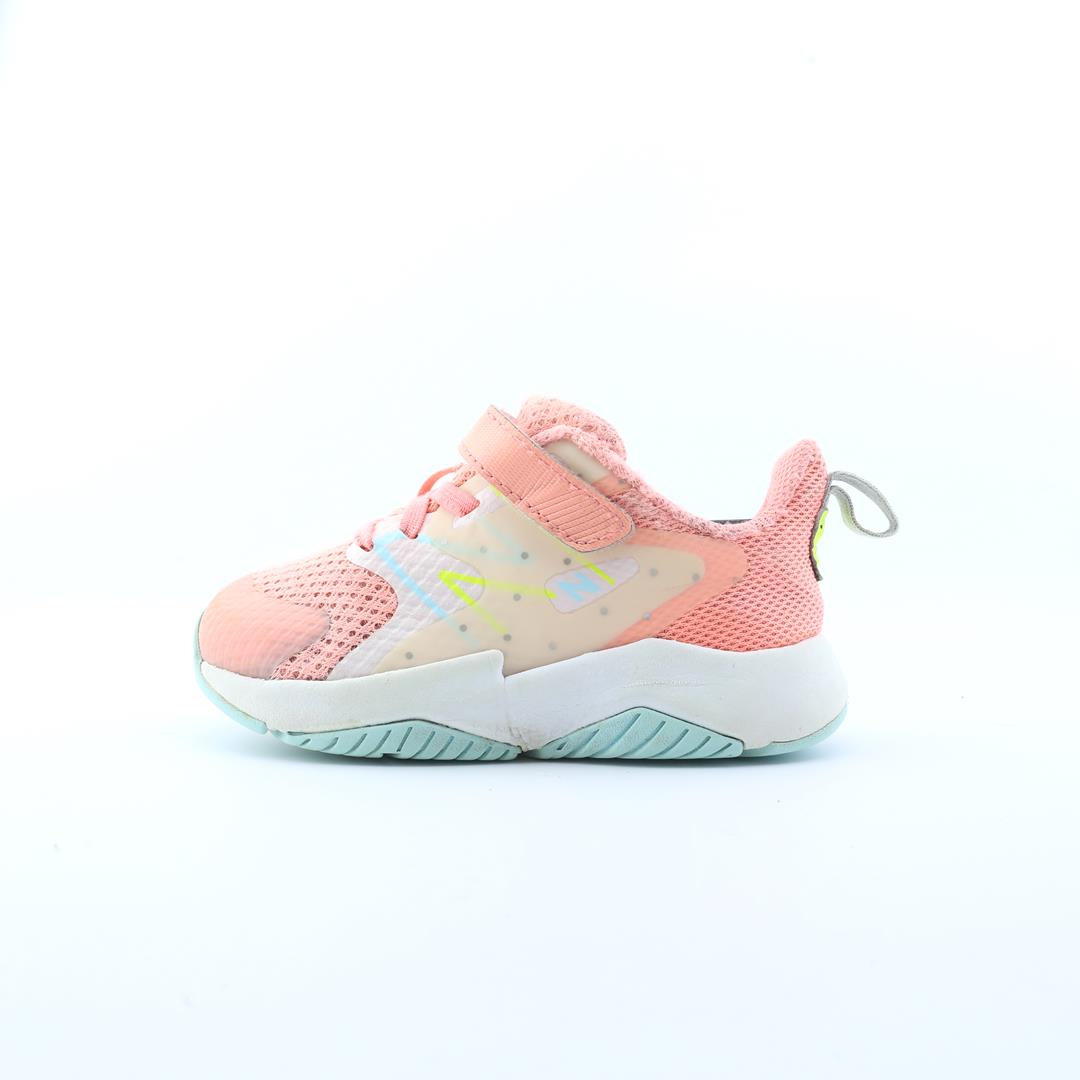 NEW BALANCE RAVE RUN V2