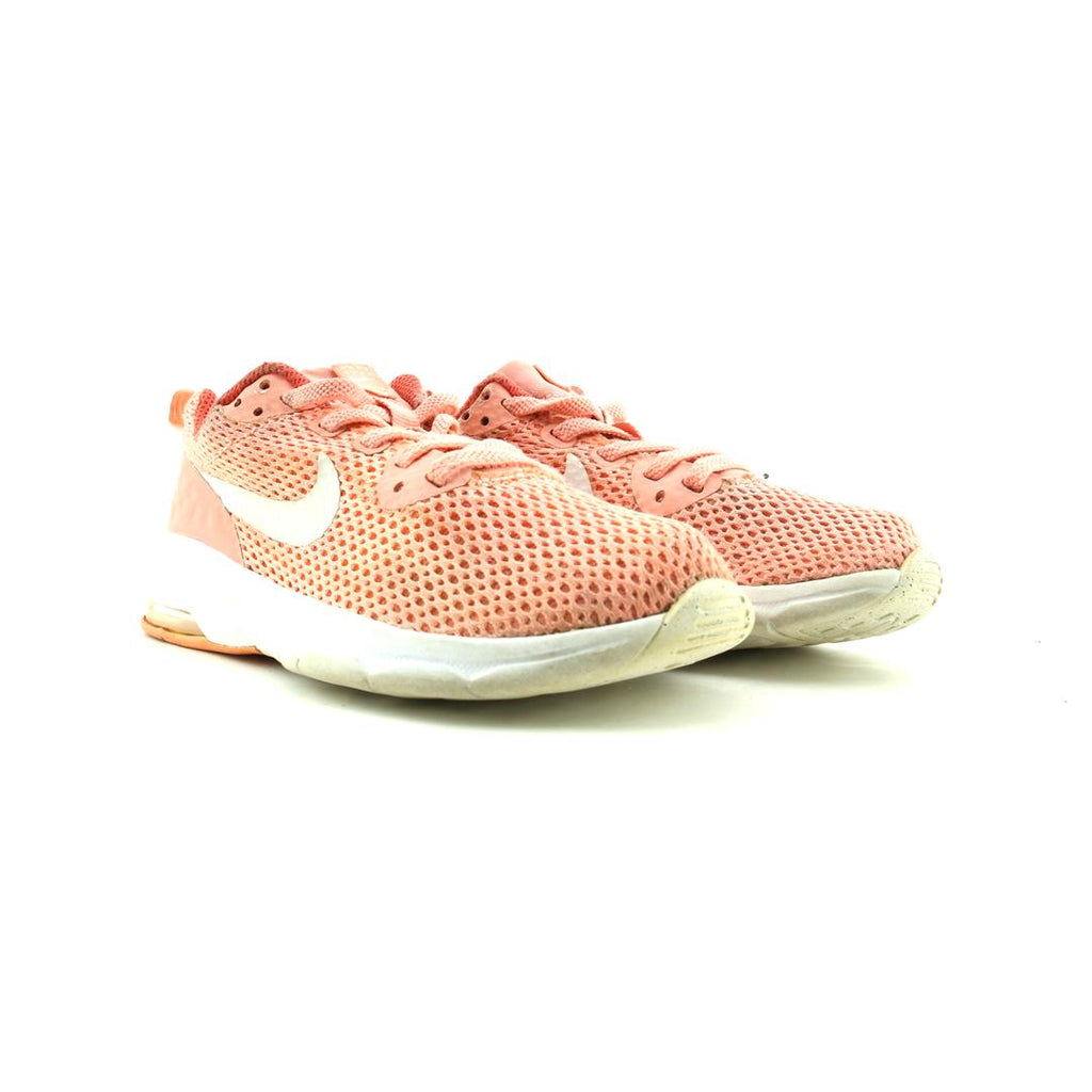 NIKE  AIR MAX MOTION