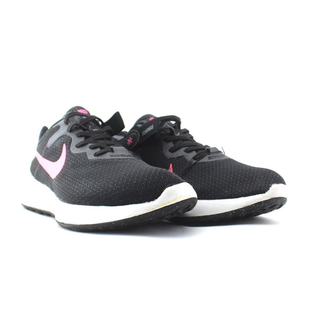 NIKE REVOLUTION 6