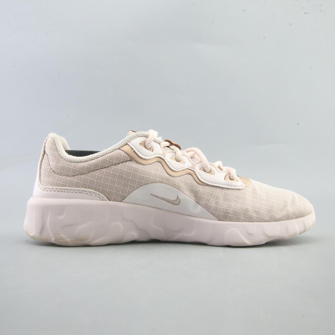 NIKE EXPLORE STRADA