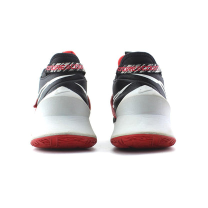 NIKE FUTURE COURT 3