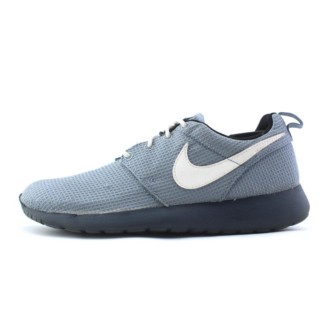 NIKE ROSHE RUN