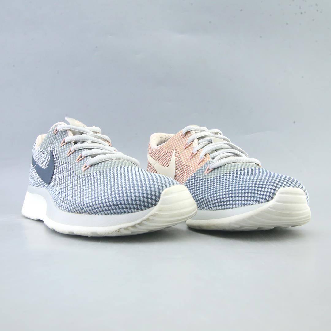 NIKE TANJUN