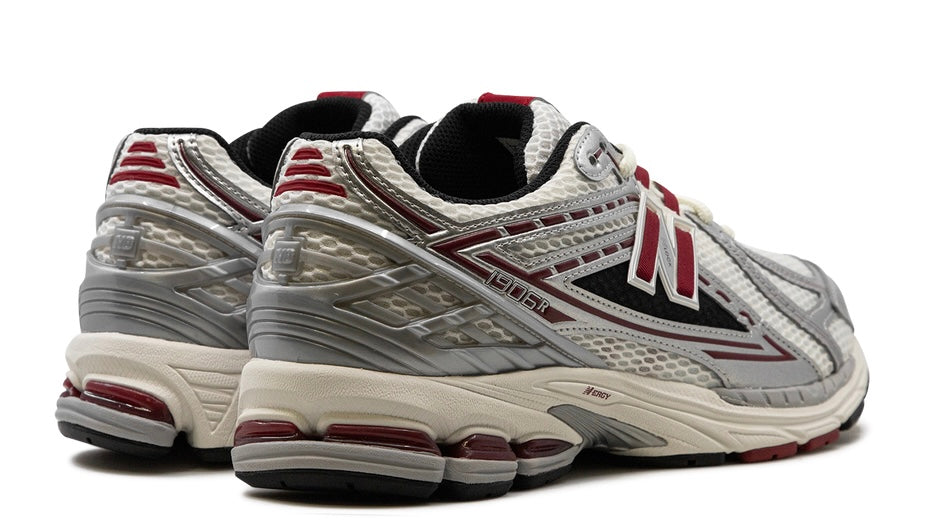 New Balance 1906R Silver Classic Crimson