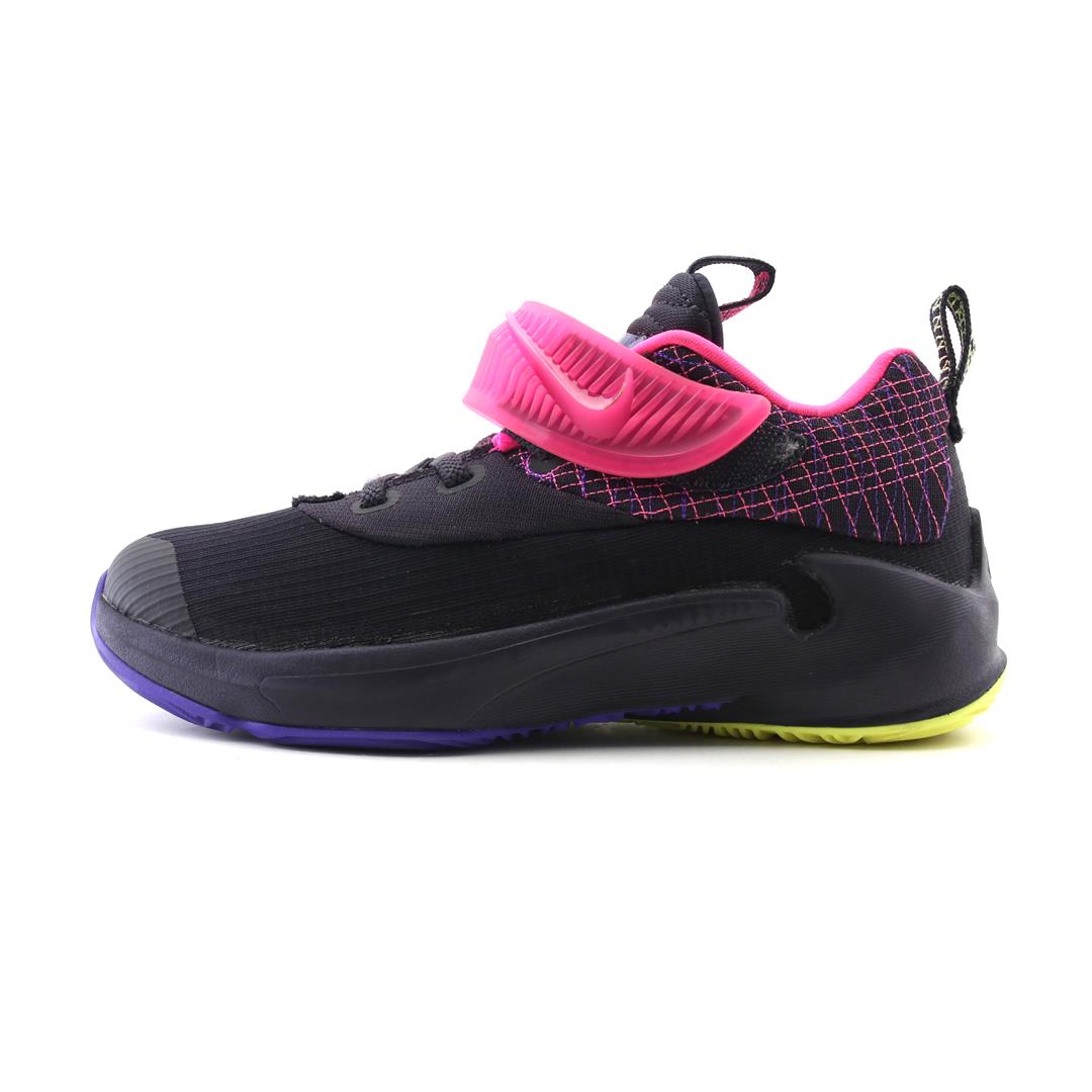 NIKE AIR ZOOM FREAK 3