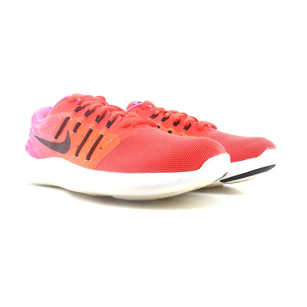 NIKE LUNARSTELOS