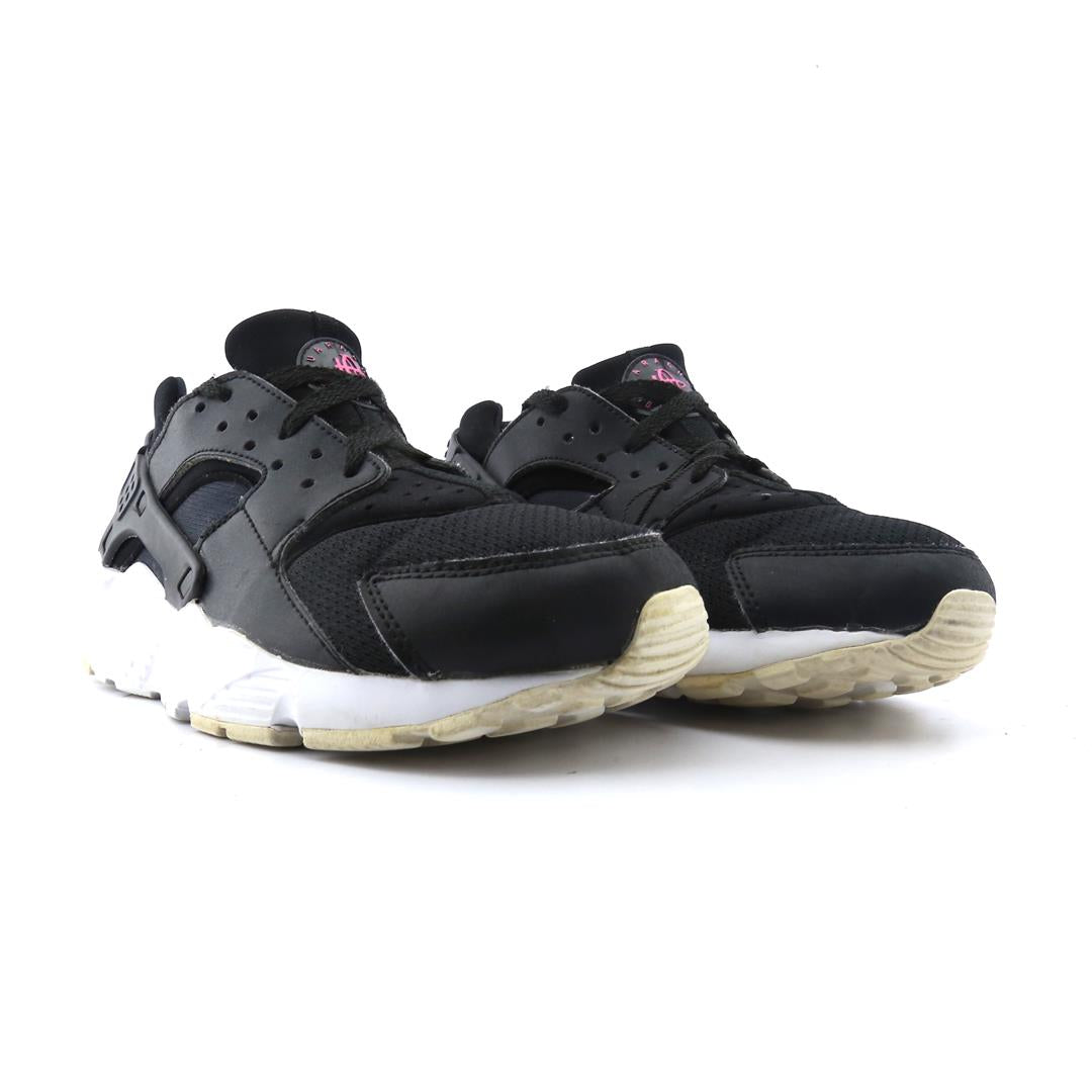 NIKE  HUARACHE RUN