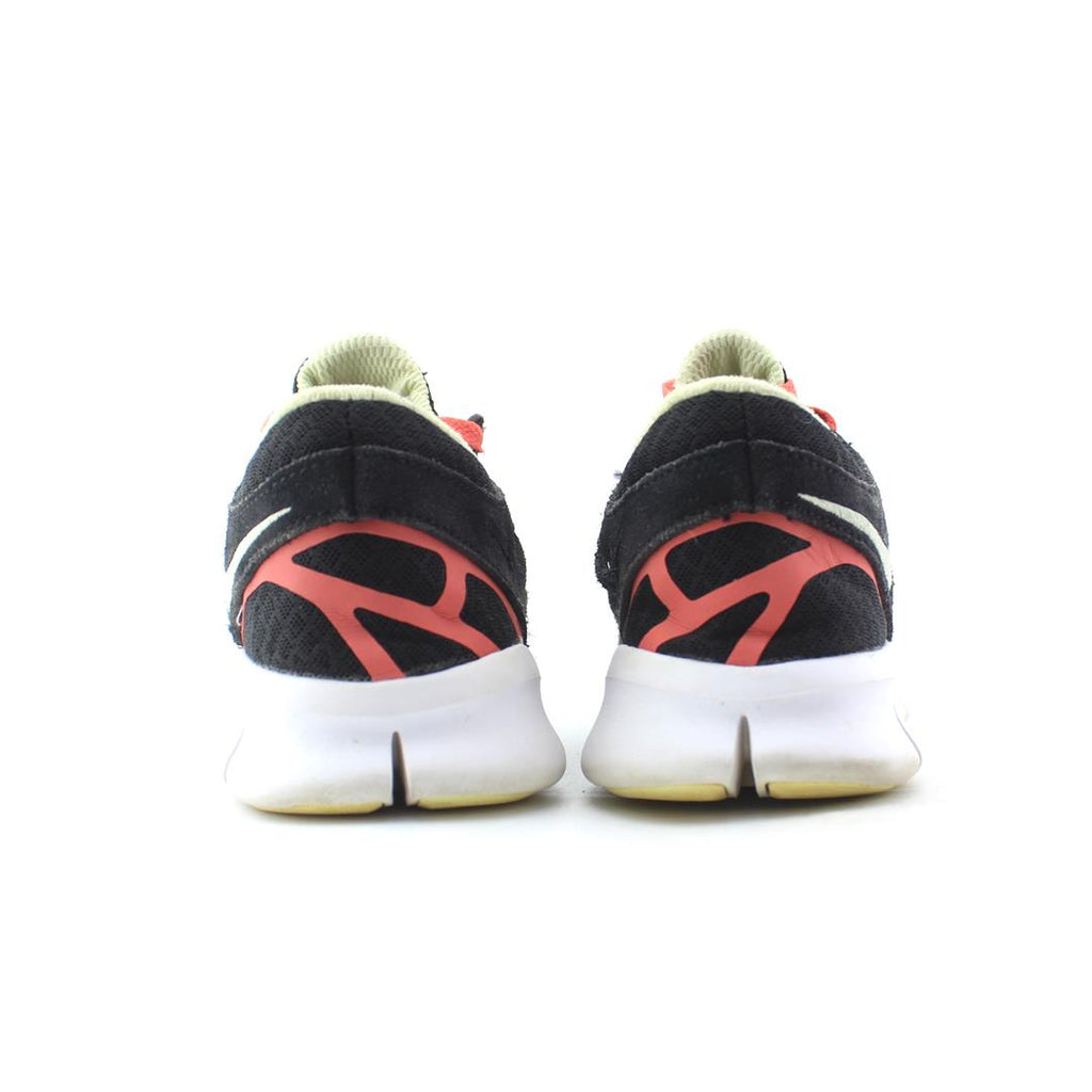 NIKE FREE RN 2