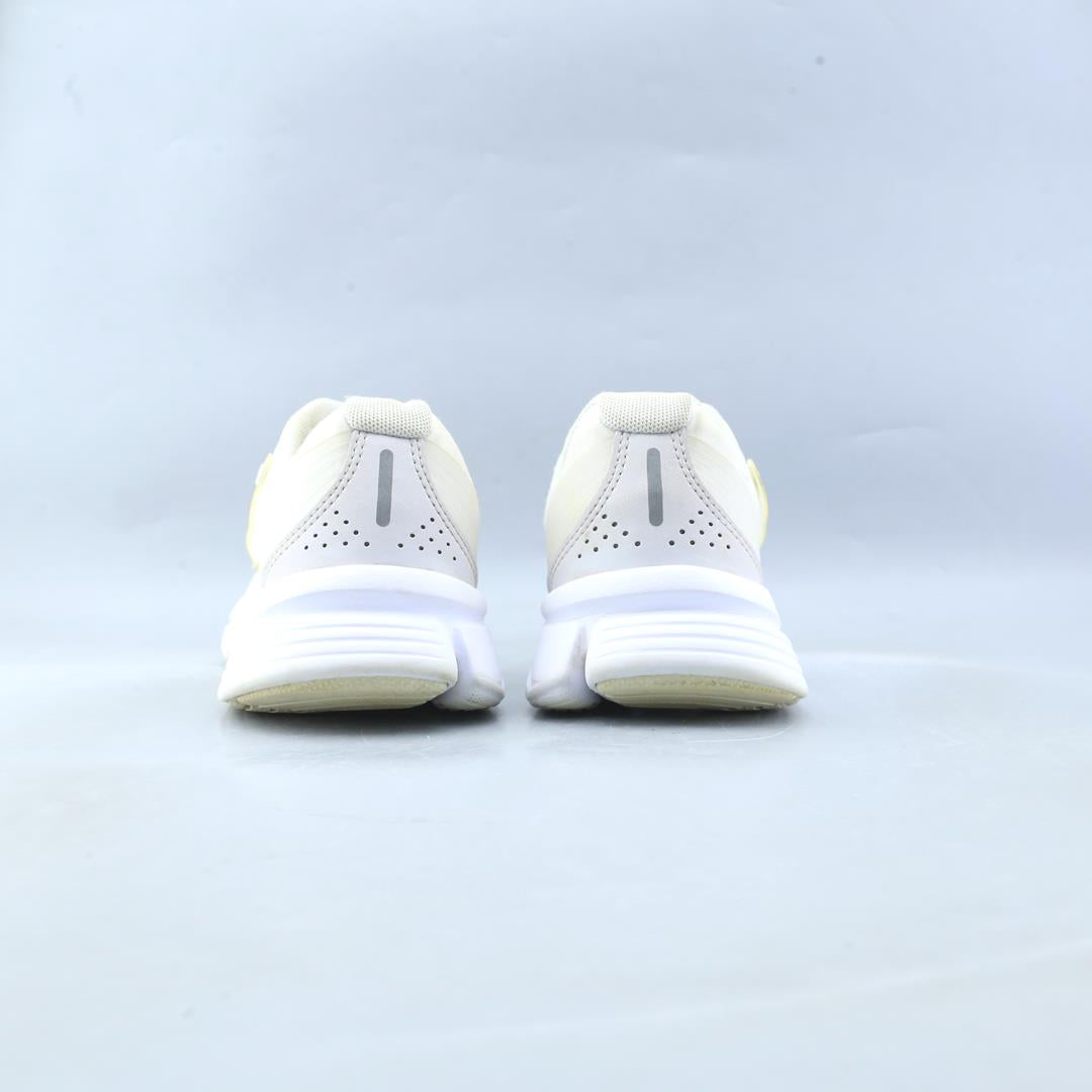 NIKE ALPHINA 5000
