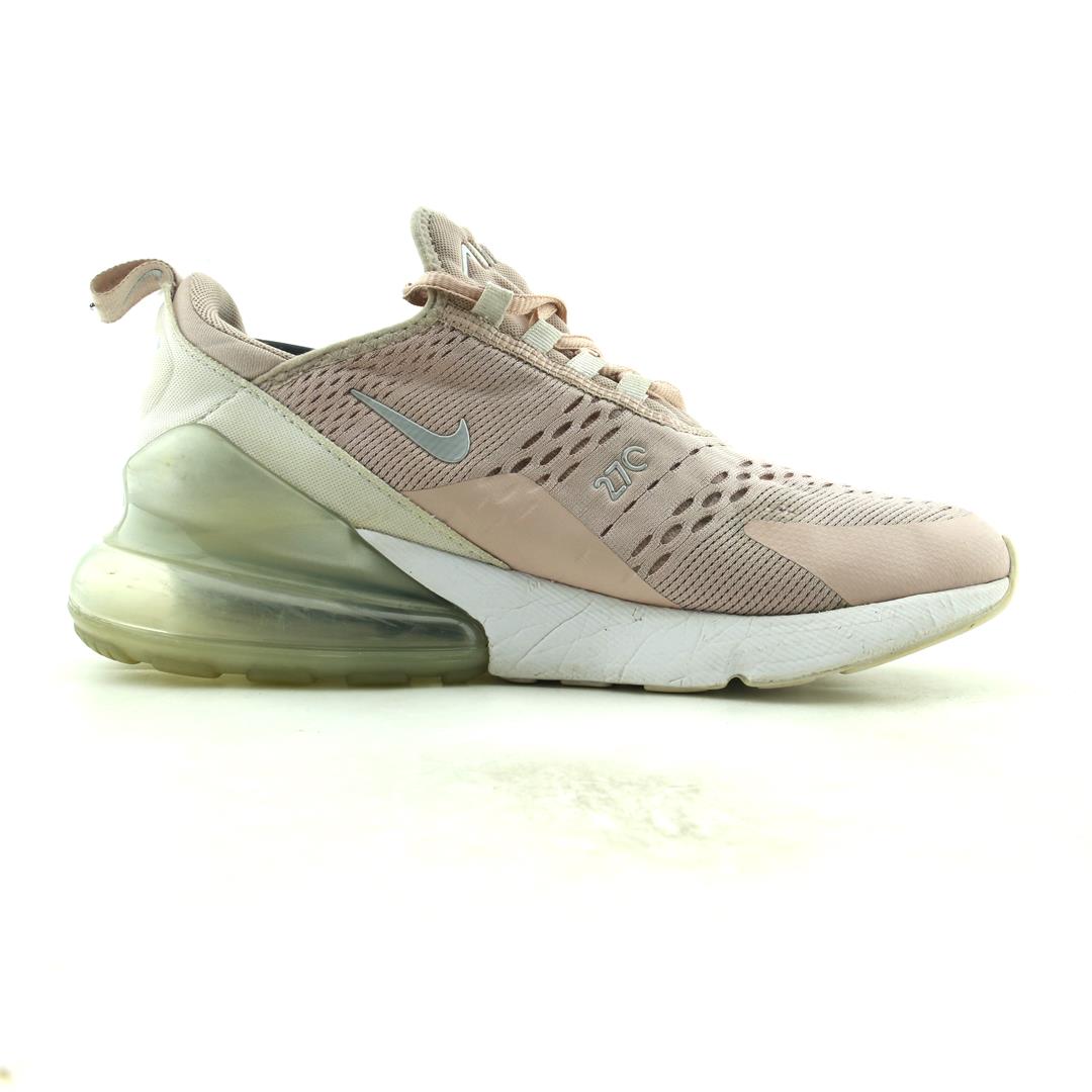 NIKE AIR MAX 270