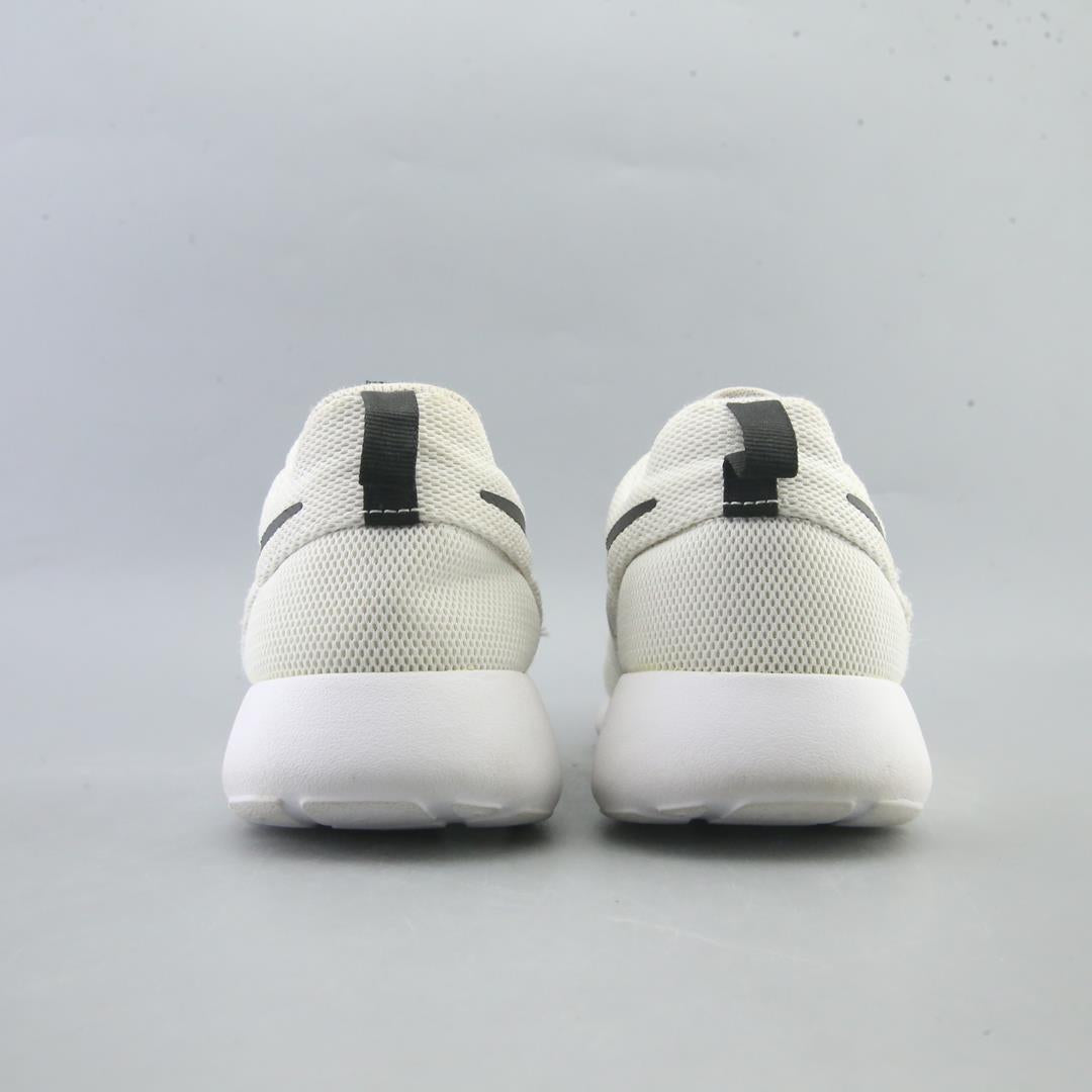 NIKE ROSHE ONE