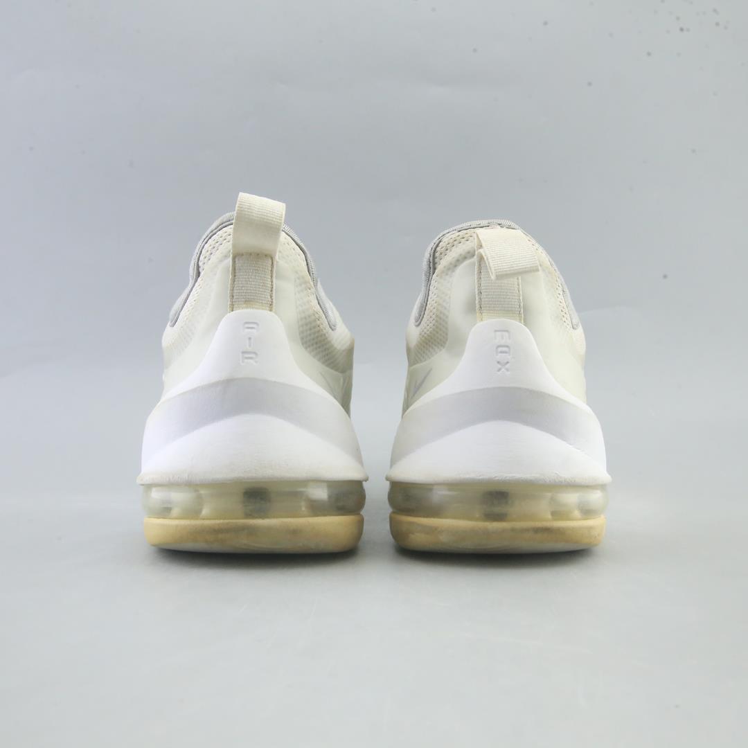 NIKE AIR MAX AXIS