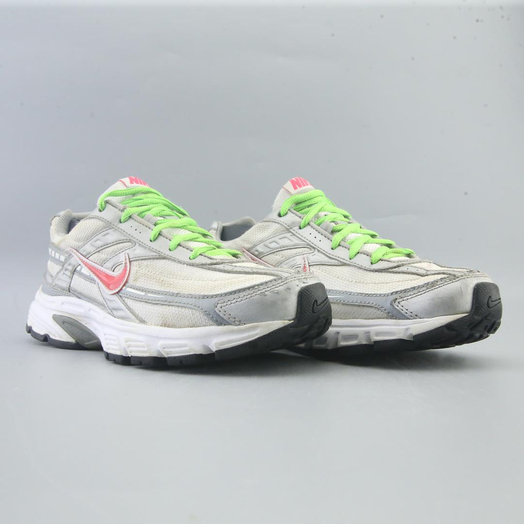 NIKE  INITIATOR