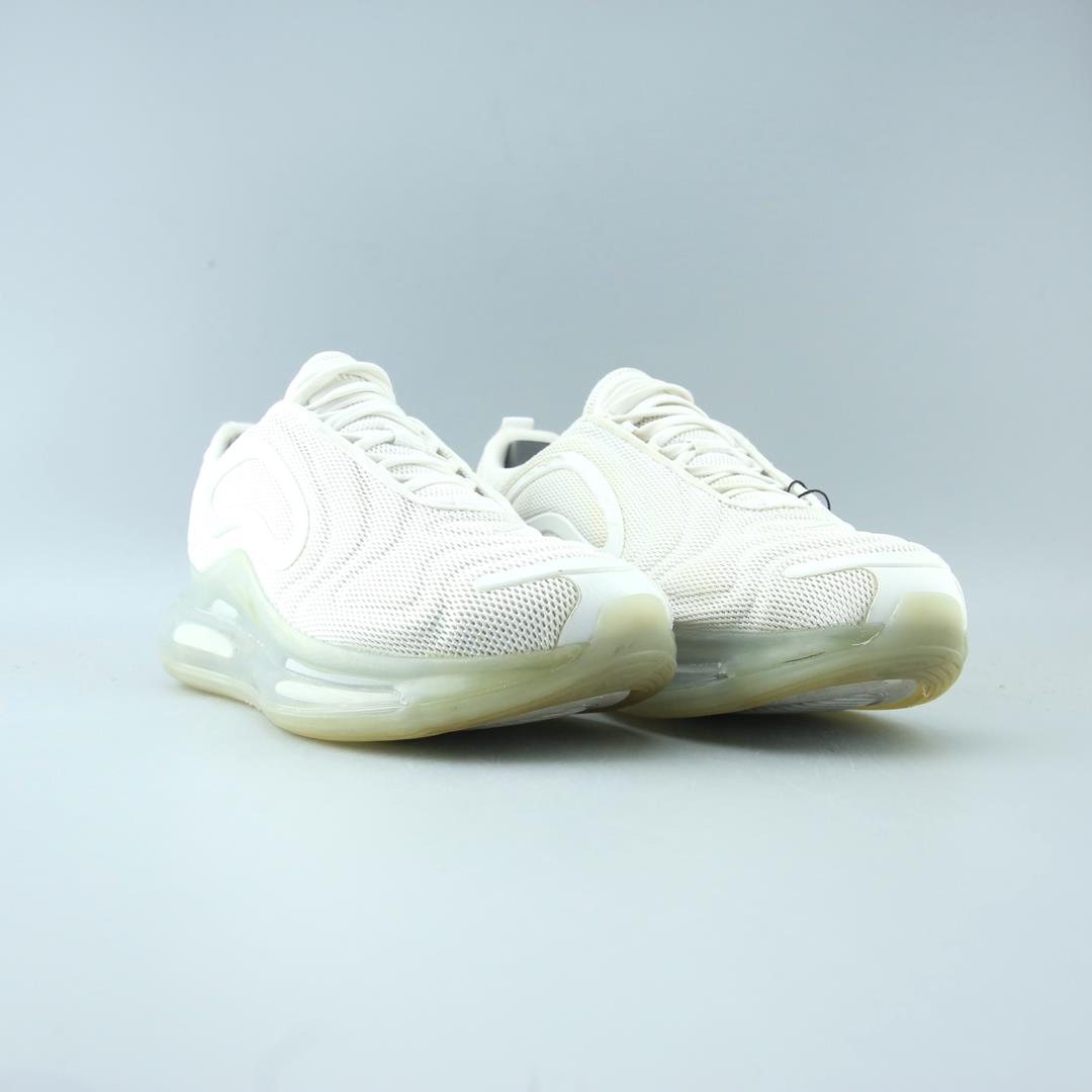NIKE AIR MAX 720