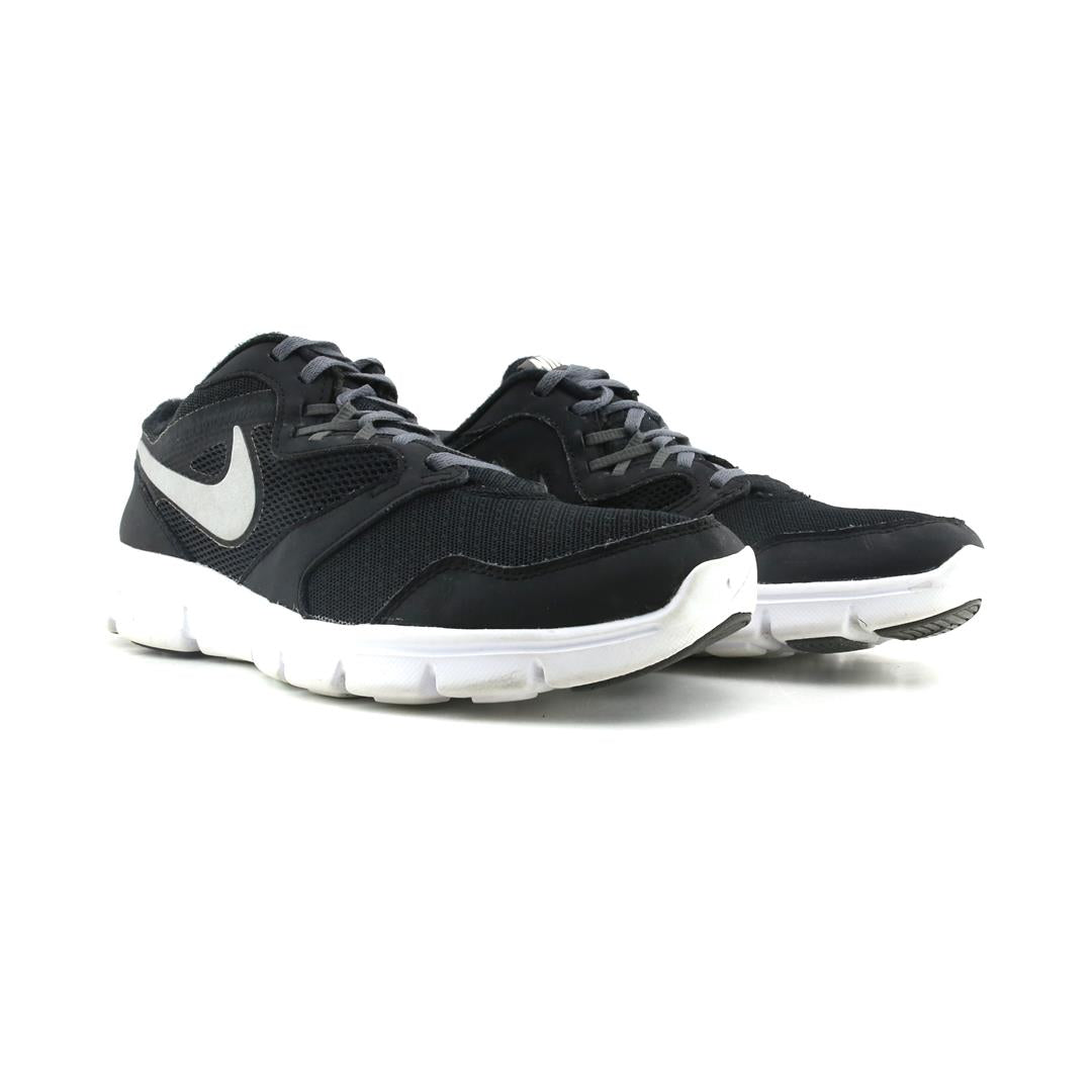 NIKE  FLEX EXPERIENCE RN 3