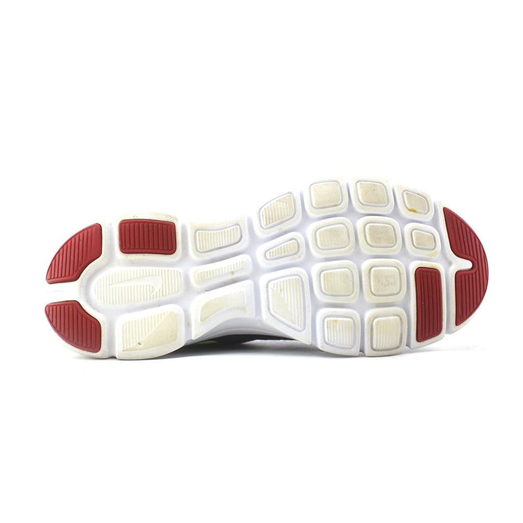 NIKE  FLEX EXPERIENCE RN
