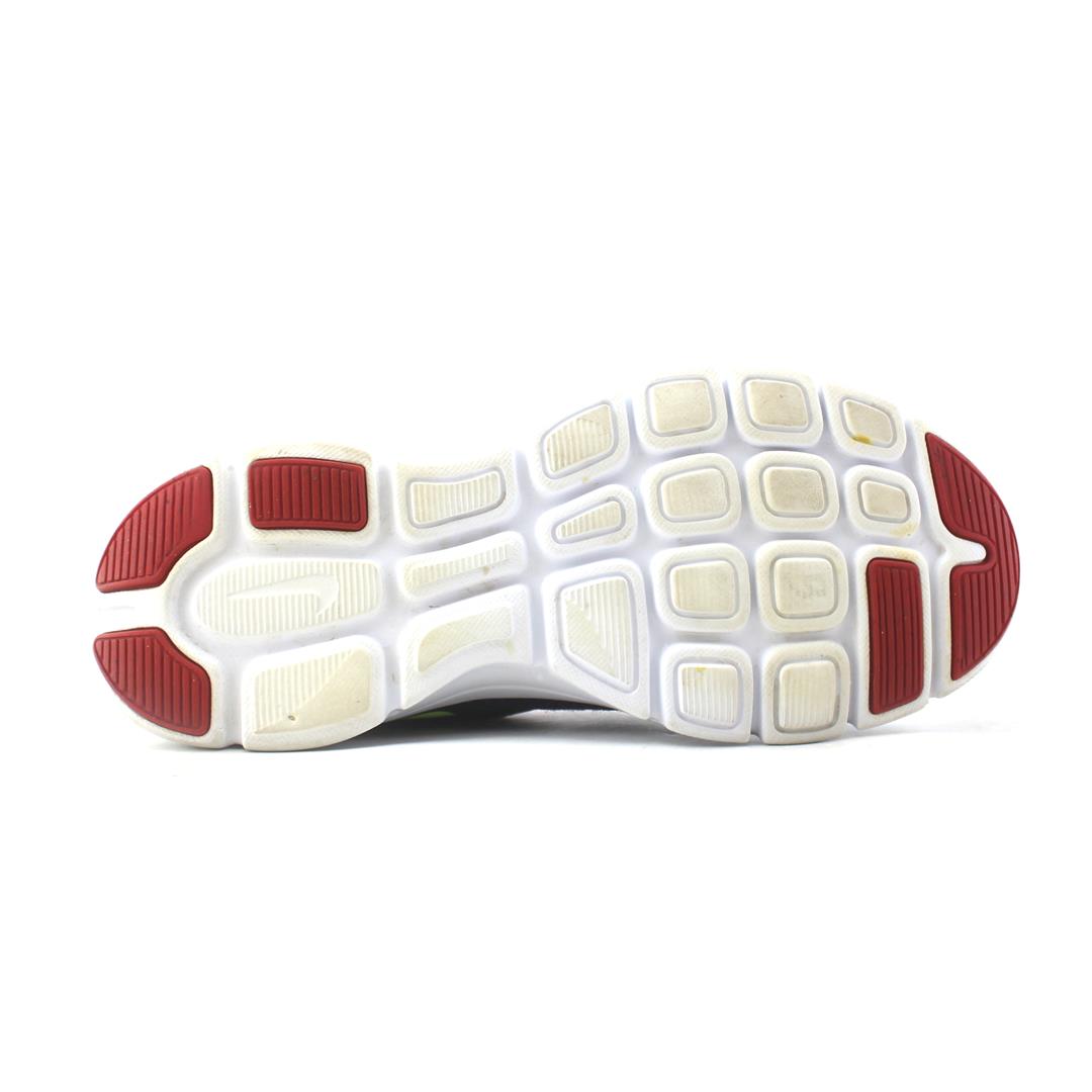 NIKE  FLEX EXPERIENCE RN